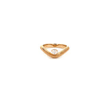 ATM 35 - Anillo Ondulado Con Diamante Oval en Realce