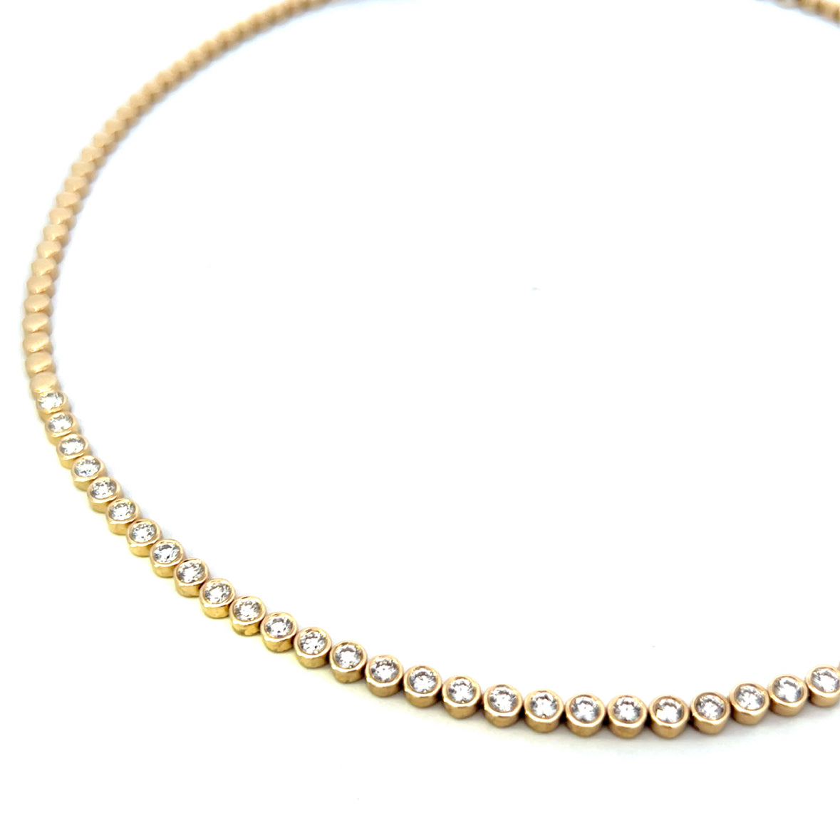 S 3095 - Gargantilla mitad diamantes round en bisel  y mitad bolitas oro lisas