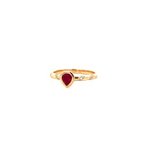 S 2902 - Anillo Rubí Gota en Bisel