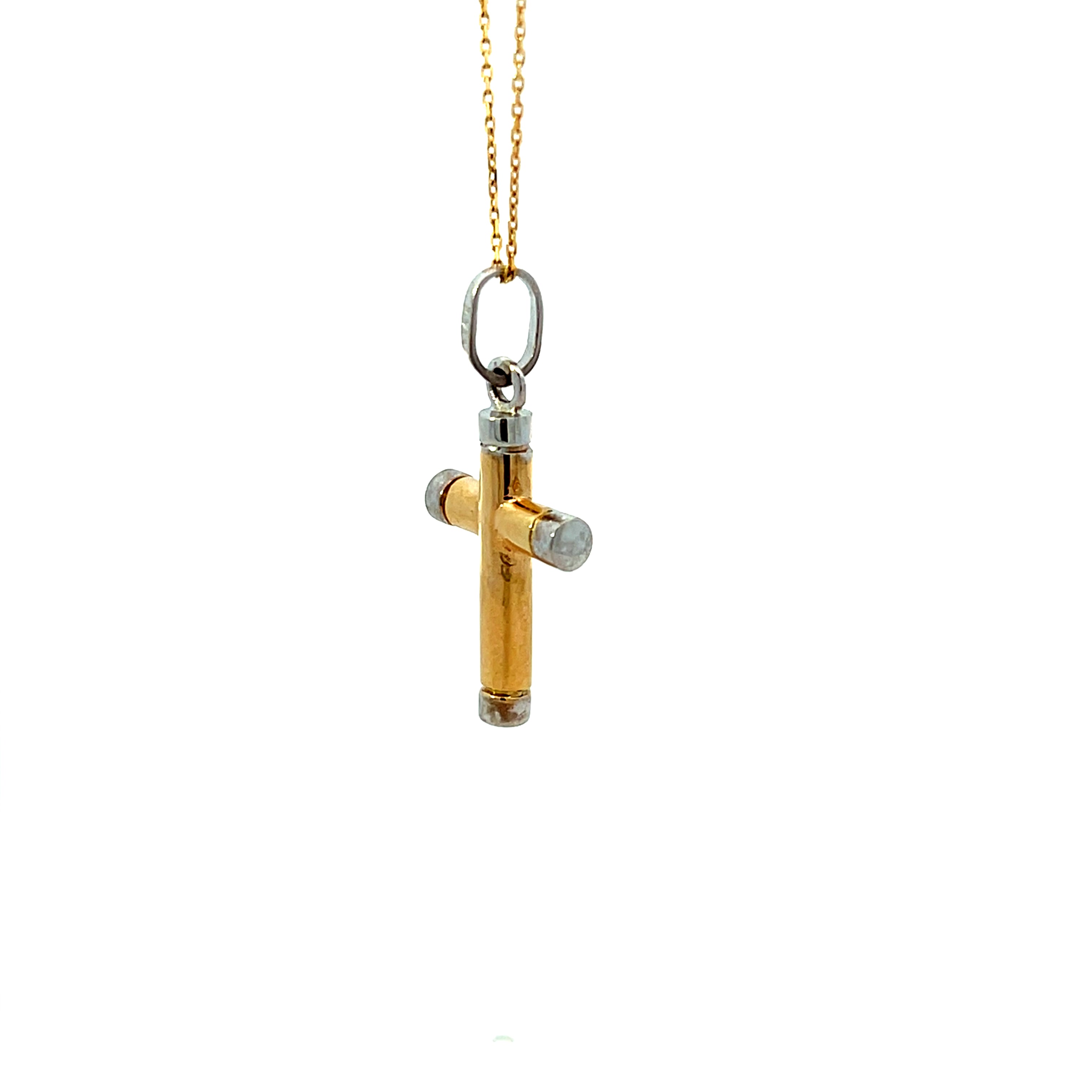 C 1556 - Cruz Tubular