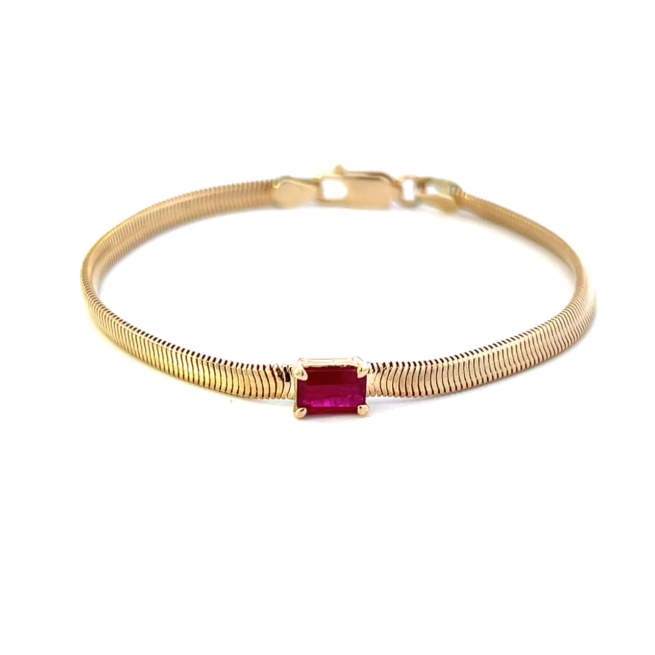 Z 91 - Pulsera de Malla Planchada con Rubí Central