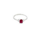 S 3173 - Anillo Rubí Central Con Diamantes Baguette Laterales