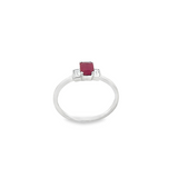 S 3173 - Anillo Rubí Central Con Diamantes Baguette Laterales