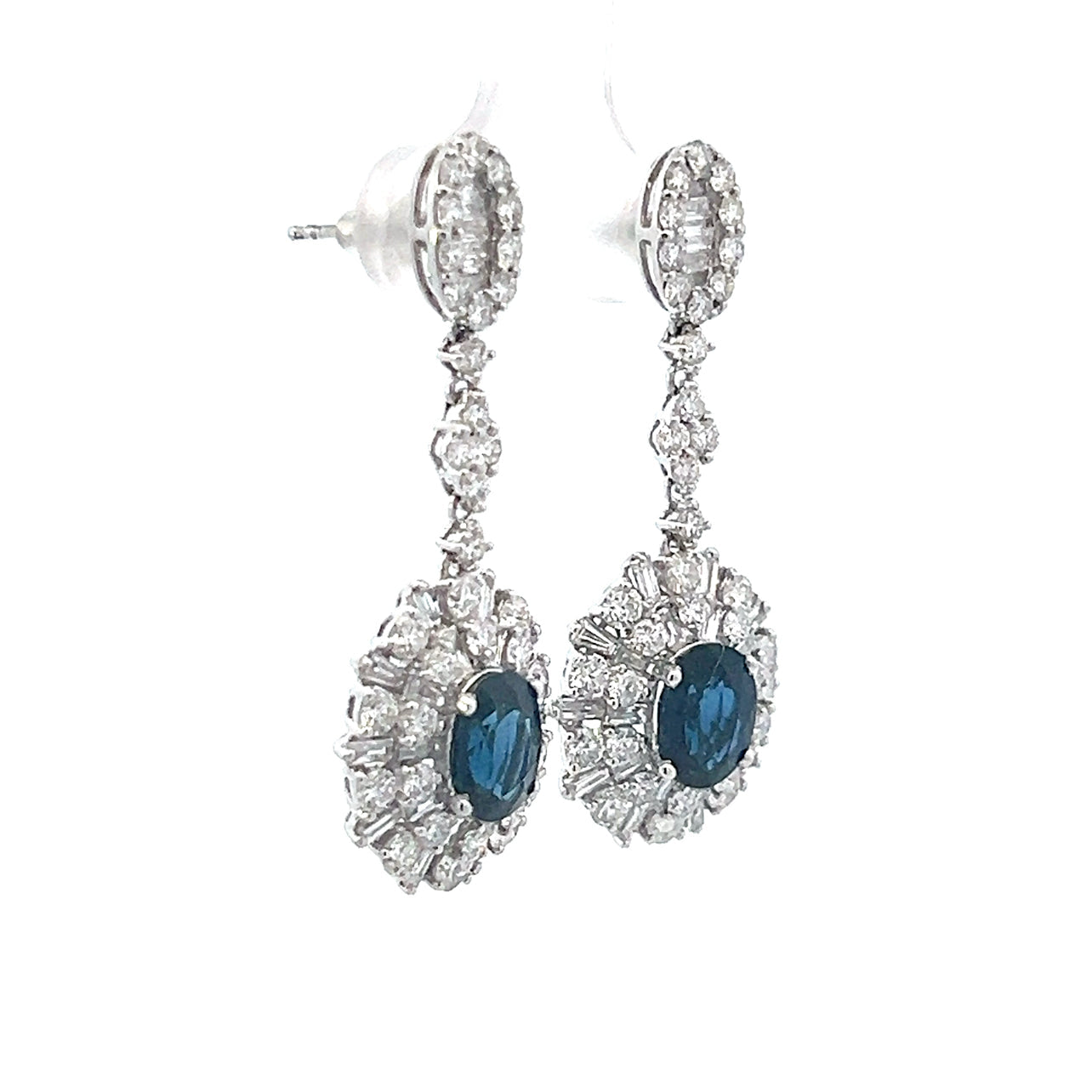SG 223 - Aretes Largos Cocktail Zafiro Oval  y Diamantes